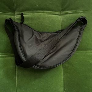 UNIQLO Round Crossbody Bag